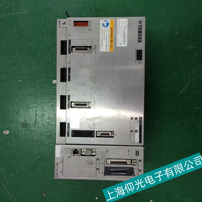 ����YAMAHA���R��YK700XG�C�����@ʾC73���ϾS��  